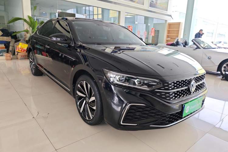 Used Volkswagen Passat 2022 330TSI Starry Luxury Edition