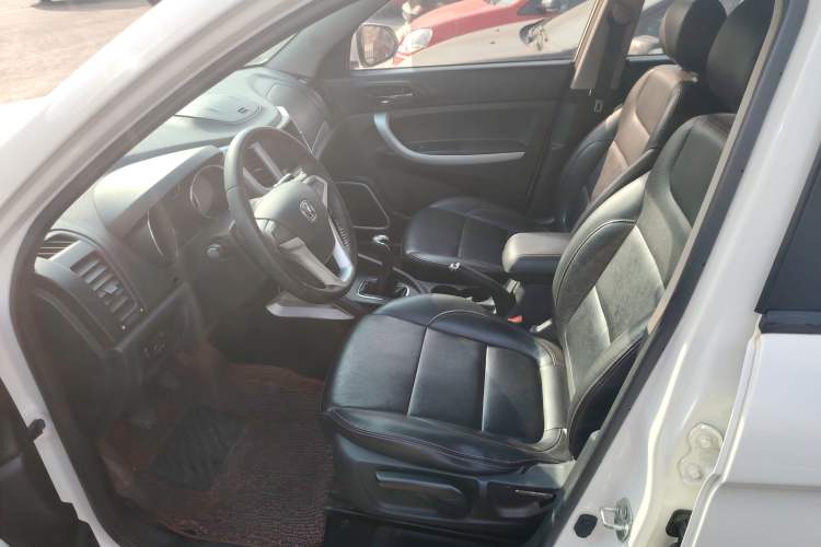 Used Changan CS35 2015 1.6L Manual Luxury Model China IV Standard
