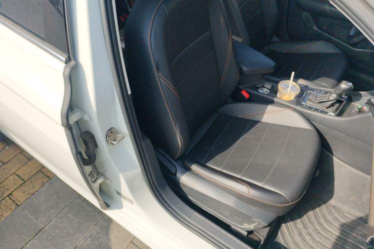 Used Volkswagen Bora 2023 200TSI DSG Enjoyment Edition Right Front Seat