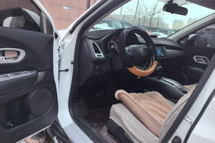 Used Honda Vezel 2017 1.5L CVT 2WD Comfort Model
