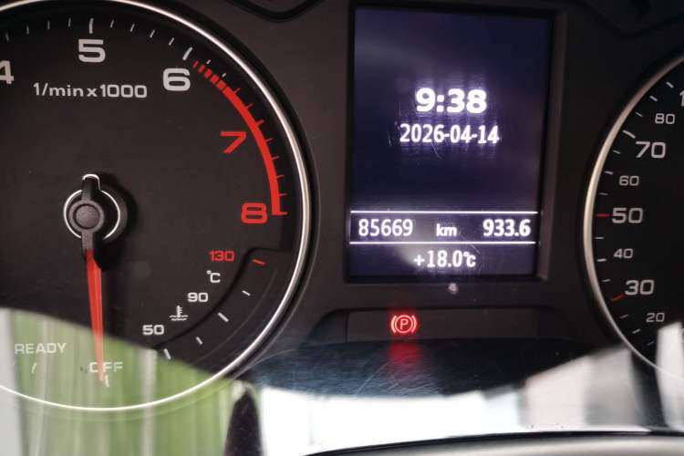 Used Audi A3 2019 Sportback 35 TFSI Ambition China VI Odometer Close Up