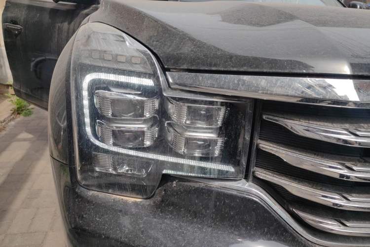 Used GAC Trumpchi GS8 2017 320T Two-Wheel Drive Luxury Smart Connectivity Version (7 Seats) Right Front Headlight