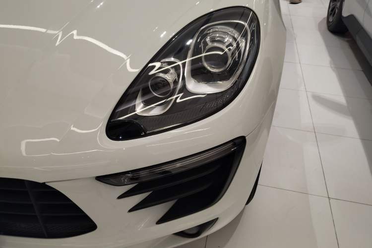 Used Porsche Macan 2017 Macan 2.0T
