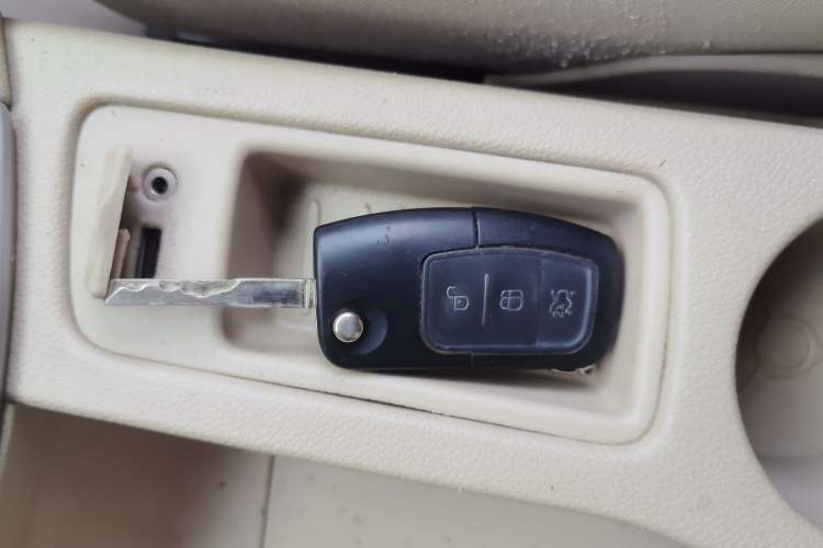 Used Ford Focus 2013 Sedan Classic 1.8L Manual Base Model Vehicle Key