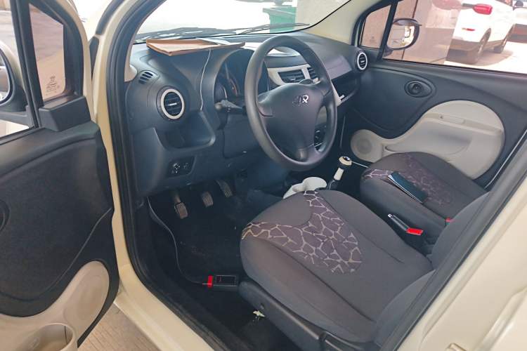 Used Chery QQ 2013 1.0L Manual Happy Edition