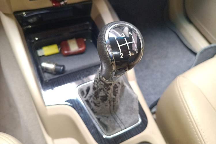 Used Wuling Hongguang 2016 1.5L S1 Deluxe Model China V-standard