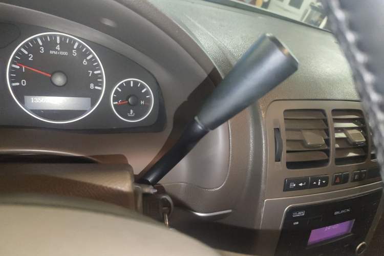 Used Buick GL8 2014 2.4L Classic Edition