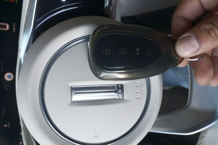 Used Wey Lanshan 2023 Four-Wheel Drive Ultra-Long Range Version
