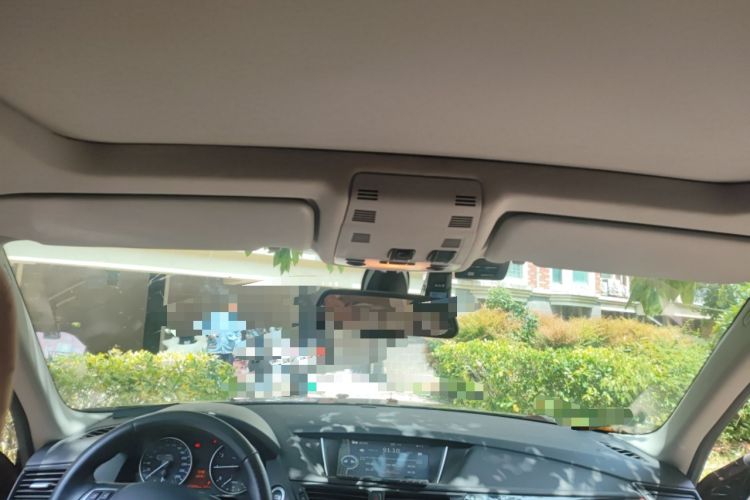 Used BMW X1 2015 sDrive18i Fashion Upgrade Edition Headliner