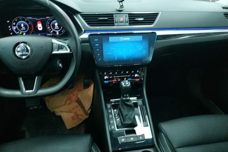 Used Skoda Superb 2022 TSI330 DSG Luxury Edition
