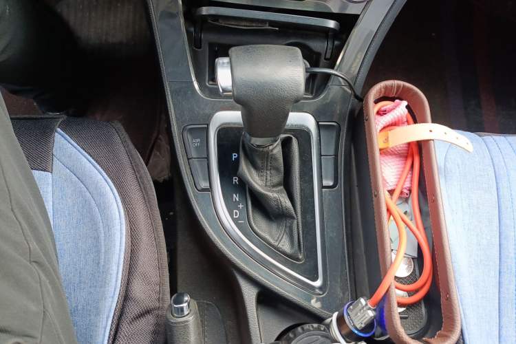 Used Brilliance V5 2014 1.6L Automatic Luxury Model
