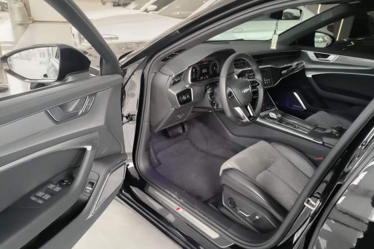 Used Audi A6L 2023 Revised 45 TFSI Prestige Dynamic Edition