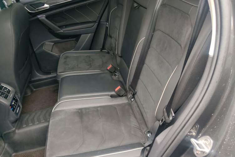 Used Volkswagen Tayron 2020 330TSI Two-Wheel Drive Luxury Connected Pro Edition