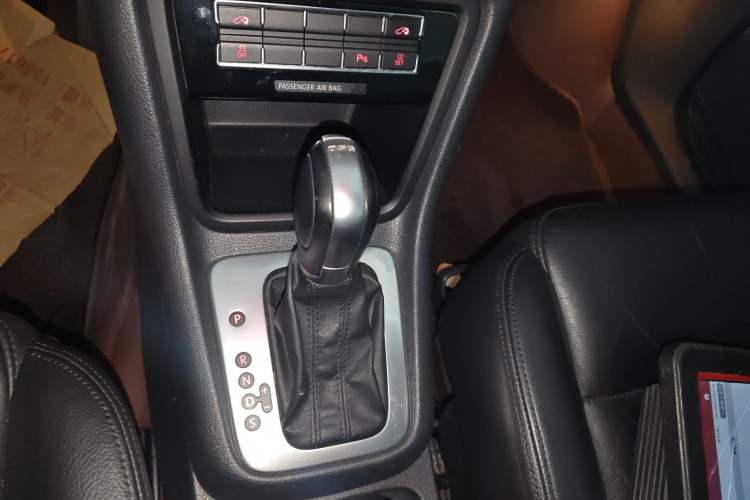 Used Volkswagen Sharan 2014 2.0 TSI Comfort Model
