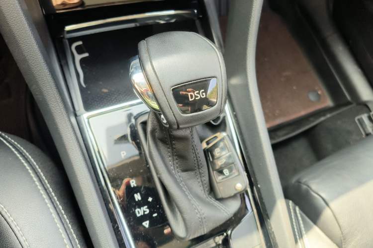 Used Skoda Kodiaq 2018 Facelifted TSI330 5-Seater Two-Wheel-Drive Luxury Enjoyment Edition
