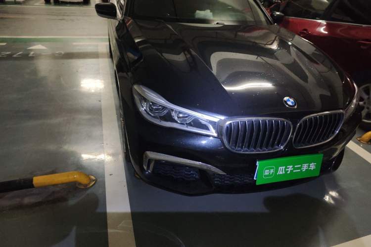 Used BMW 7 Series 2018 730Li Luxury Edition M Sport Package Right Front Headlight