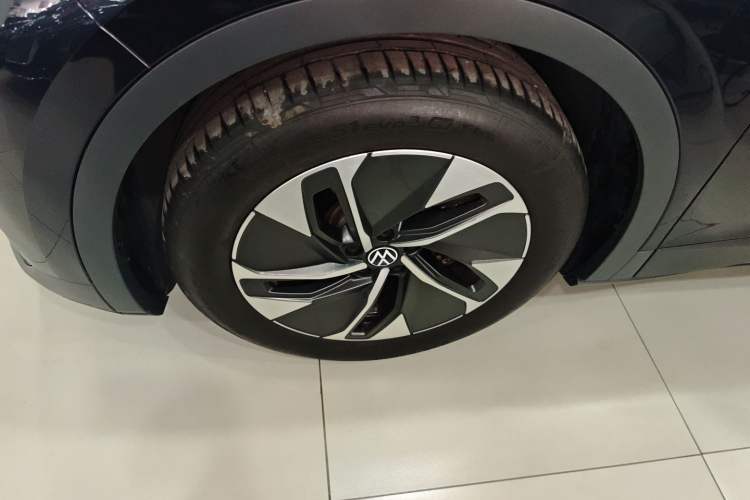 Used Volkswagen ID.4 CROZZ 2024 Pure Edition Limited Edition Left Front Wheel Hub