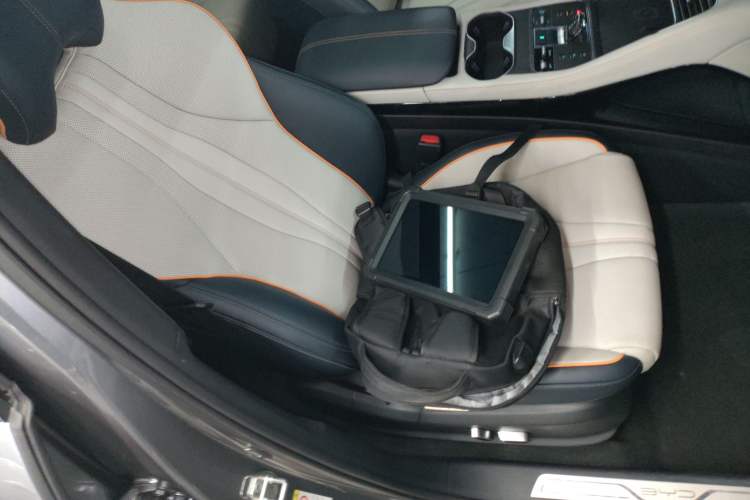 Used BYD Song PLUS New Energy 2024 HONOR Edition DM-i 150km Flagship PLUS Right Front Seat