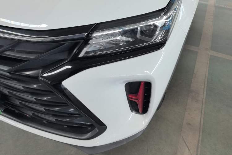 Used Dongfeng Fengon 580 2022 1.5T Automatic Luxury Version
