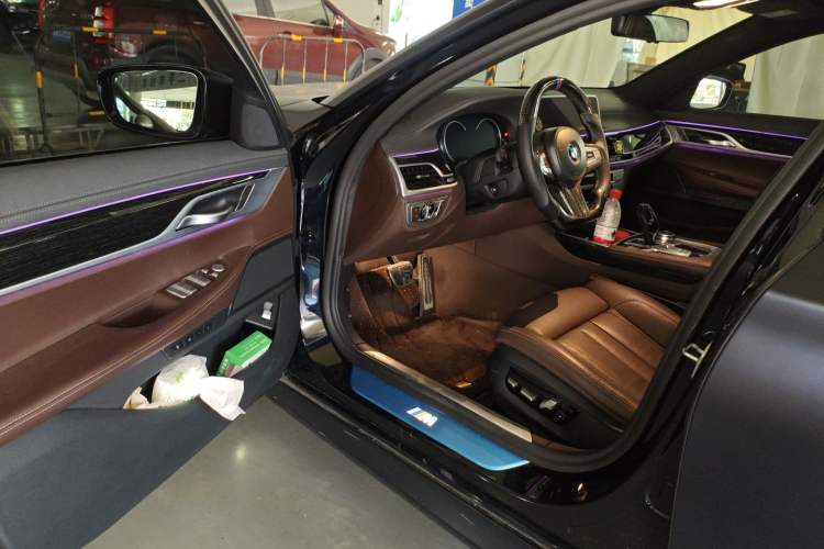 Used BMW 7 Series 2018 730Li Leading Model M Sport Package