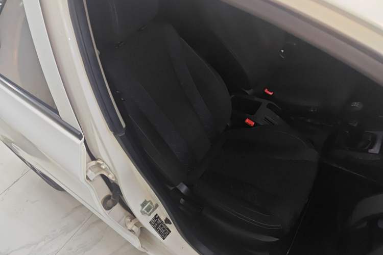 Used Baojun 310 2016 1.2L manual Comfort trim level