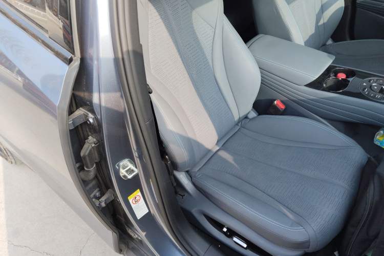 Used BYD Seal 06GT 2025 Intelligent Driving Version 550 All-Wheel Drive Heatwave Edition
