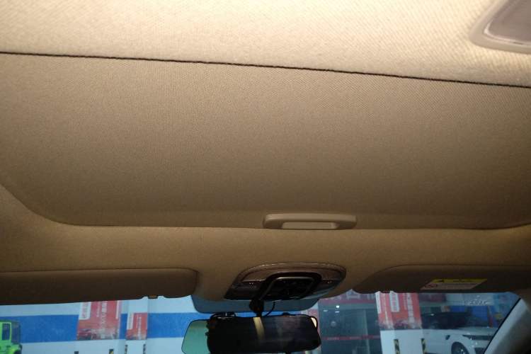 Used Hyundai Elantra 2021 1.5L CVT GLX Elite Edition Headliner