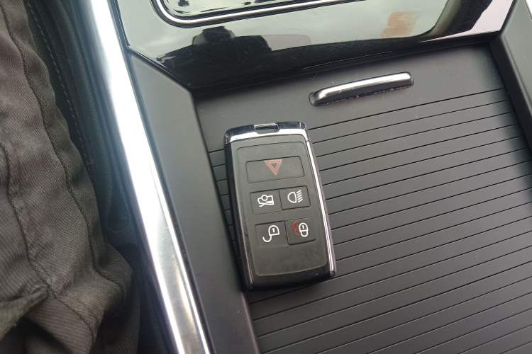 Used Jaguar XEL 2020 2.0T 200 PS S Advanced Elegance Edition