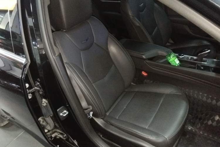 Used Cadillac CT5 2023 28T Luxury Edition (Standard Version) Right Front Seat