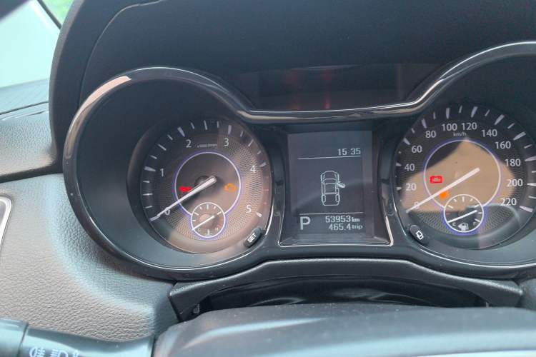 Used JMC Yuhu 7 2020 2.0T Diesel Automatic 2WD Comfort Plus Long Wheelbase China VI Emission Standard JX4D20A6L Instrument Cluster