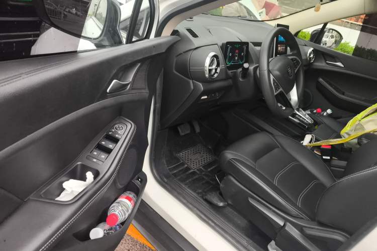 Used BYD Yuan New Energy 2019 EV535 Smart Connect Trendsetting Model Driver Seat