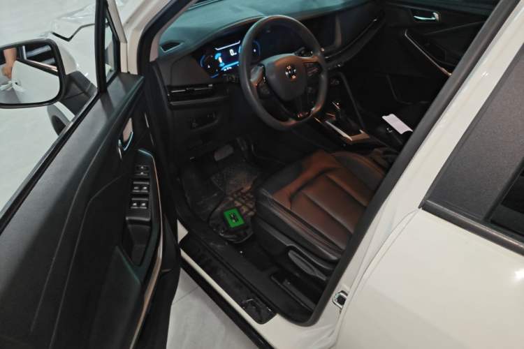 Used CHANGAN CS15 2021 1.5L Automatic Entry-Level Trim