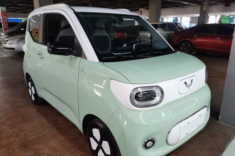 Used Wuling Hongguang MINIEV 2024 3rd Generation 215km Advanced Version
