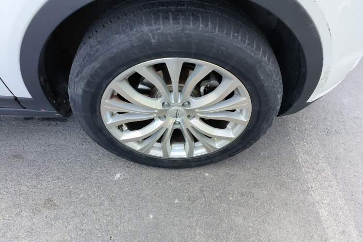 Used Land X7 2016 2.0T Panoramic Prestige Edition