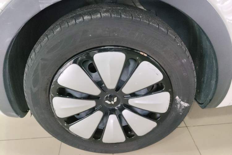 Used Wuling Bingo 2023 333 km Enjoyment Version
