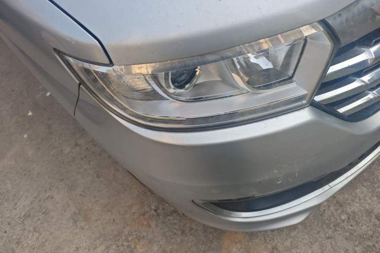 Used JAC Refine M3 2017 IKEA Edition 2.0L Luxury Smart Model