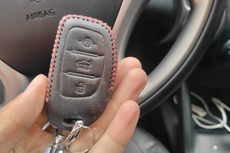 Used Hyundai ix35 2015 2.0L Automatic 2WD Smart Type China IV