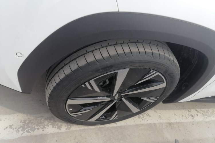 Used Geely Auto FX11 2024 2.0TD DCT Intelligent Driving Version