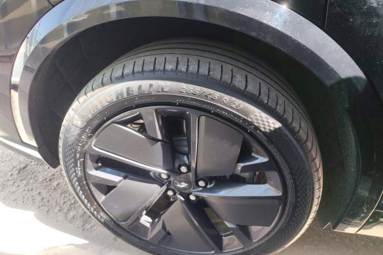 Used Li Auto L9 2025 Ultra Smart Refreshed Edition Right Rear Wheel Hub