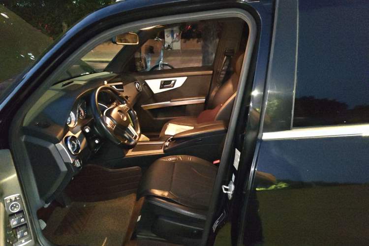 Used Mercedes-Benz GLK-Class 2015 GLK 300 4MATIC Fashion Edition Ultimate Version
