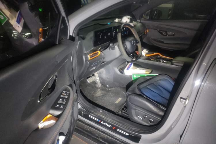 Used CHANGAN UNI-T 2022 1.5T Sport Edition Flagship Version