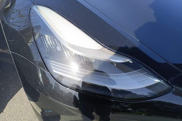 Used Tesla Model 3 2019 Long-Range Rear-Wheel-Drive Version
