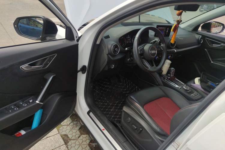 Used Audi Q2L 2020 35 TFSI Fashion Dynamic Model
