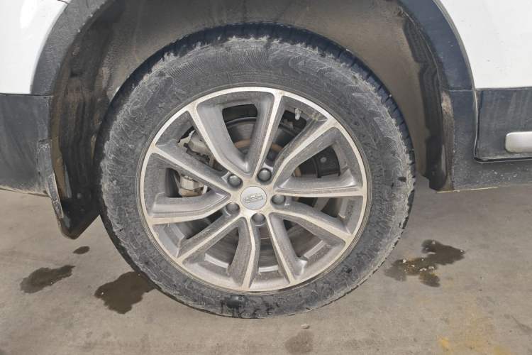 Used Geely Auto Emgrand X7 Sport 2020 1.8TD DCT Two-Wheel Drive Smart Connect 4G-Enabled Version
