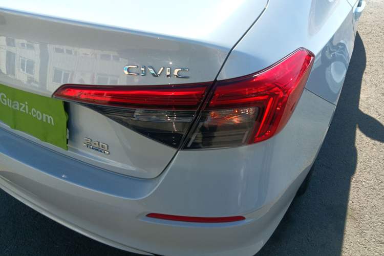 Used Honda Civic 2023 240TURBO CVT Dynamic · Center Stage Special Edition