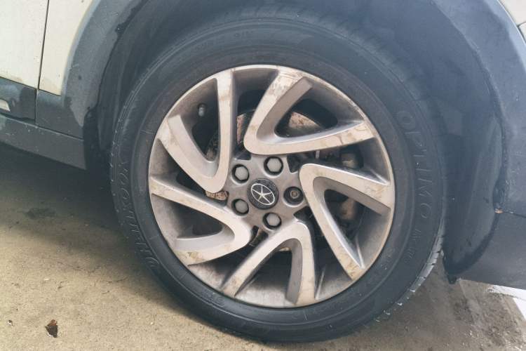 Used JAC Group Refine S3 2016 1.5L CVT Luxury Smart Premium Edition Right Front Wheel Hub