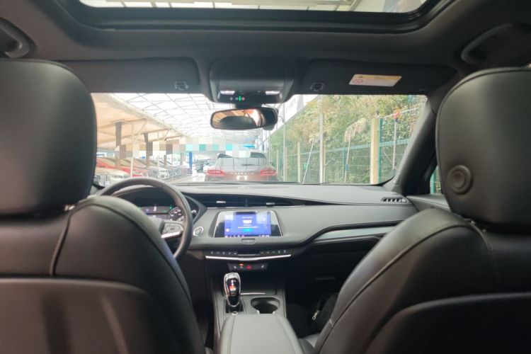 Used Cadillac XT4 2021 28T Two-Wheel Drive Leading Version Headliner