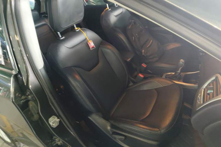 Used Jeep Compass 2017 200T Automatic Family Edition
