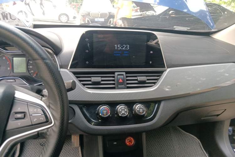 Used Baojun 310W 2018 1.5L Automatic Luxury Version China V
