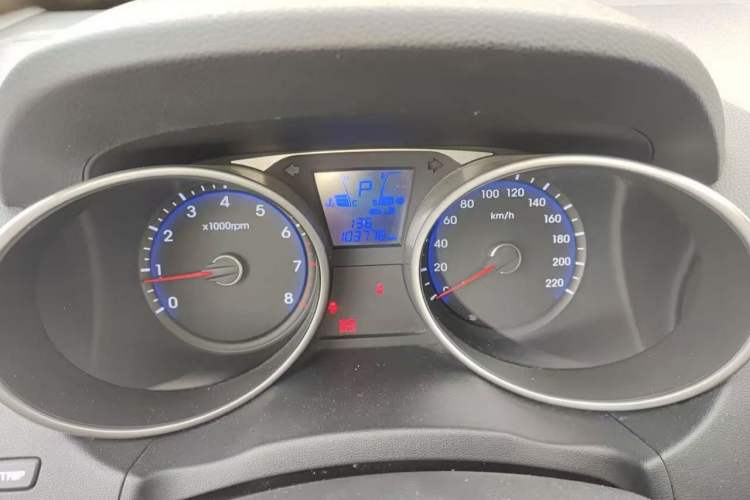 Used Hyundai ix35 2013 2.0L Automatic 4x4 Intelligent GLS China IV Standard